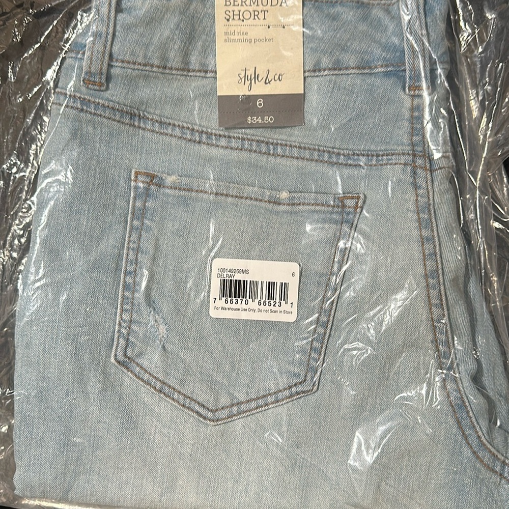 These are Bermuda shorts, they are new and they have not been wore